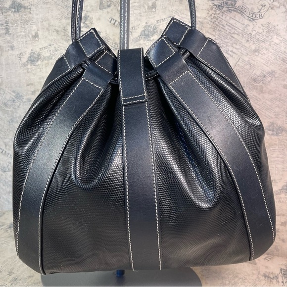 Lancel Paris Elsa bucket bag Leather drawstring shoulder bag - Picture 4 of 16